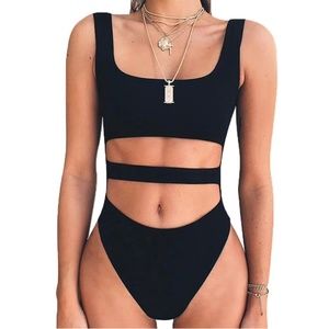 BEAGIMEG | Black Cut Out Bodice Bodysuit